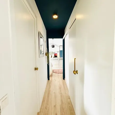 Apartamento ático Surrealista Figueras